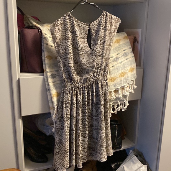 RW&co small dress - Picture 4 of 4